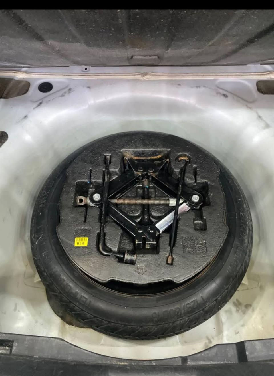 يالله اللهم صلي على محمد وآل محمد هونداي سوناتا موديل 2013 رقم بغداد الماني مشروع وطنه مكفوله من الصبغ والتبديل فقط اثر حالوب
# بسيط عدد المسافات 98 كم مكان السياره النجف والمواصفات محرك 2400 والمواصفات المعروفه اتصال بالرقم ***********
