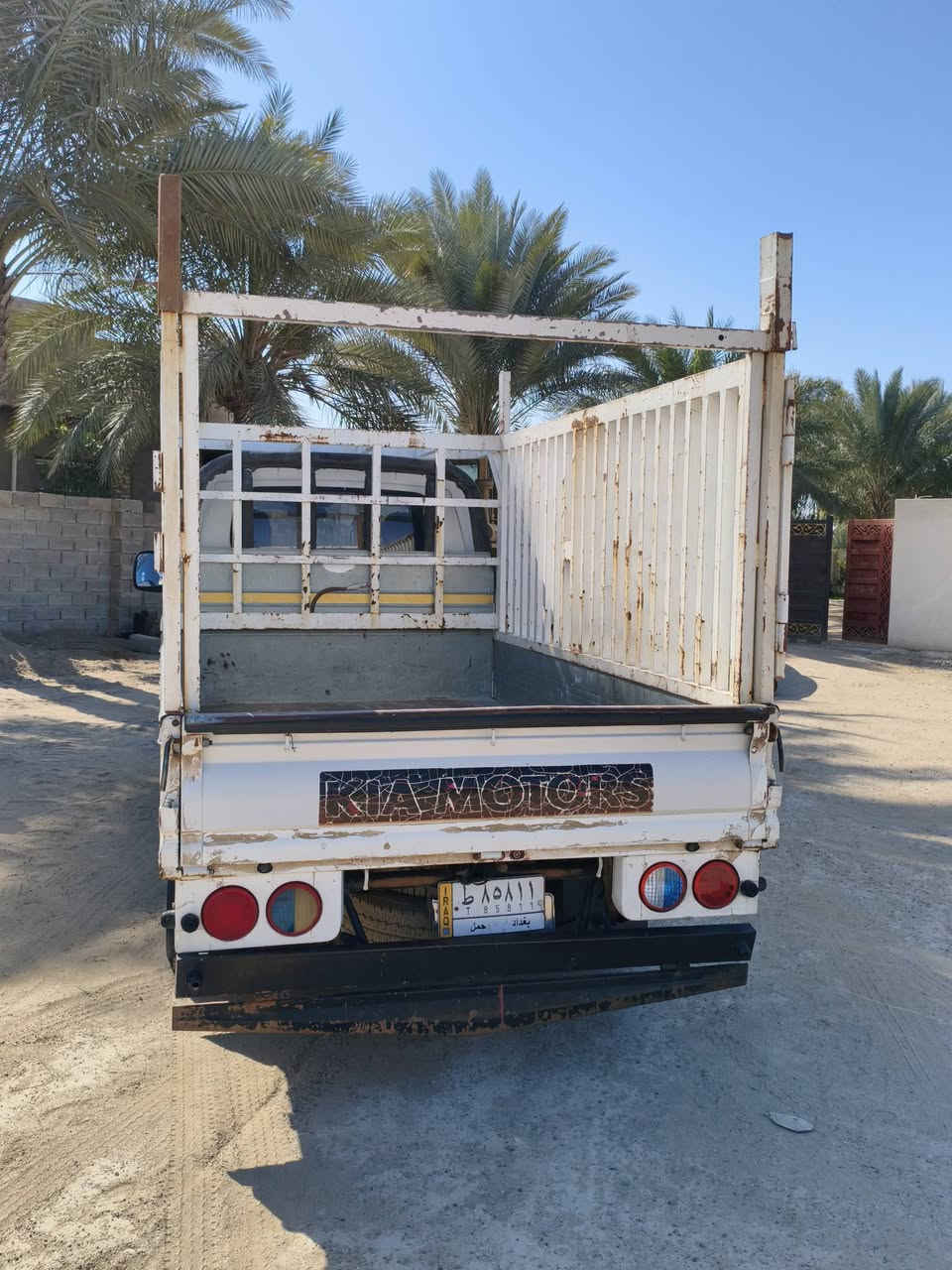 السلام عليكم سياره كيا للبيع 2019 السياره حلوه وجديده لسعر 130ورقه الاستفسار هذا رقمي *********** +***********
