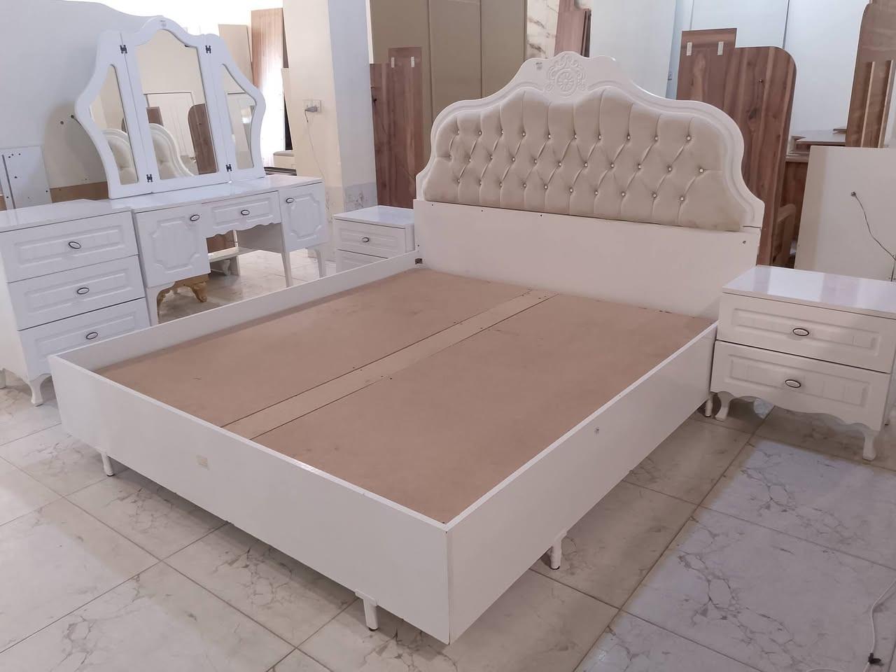 غرفه نوم تركي ماركه 6قطع السعر 600الف


**إذا كنت صاحب هذا الإعلان وتريد حذفه لأي سبب، رجاءا أرسل رسالة إلى الدعم الفني**