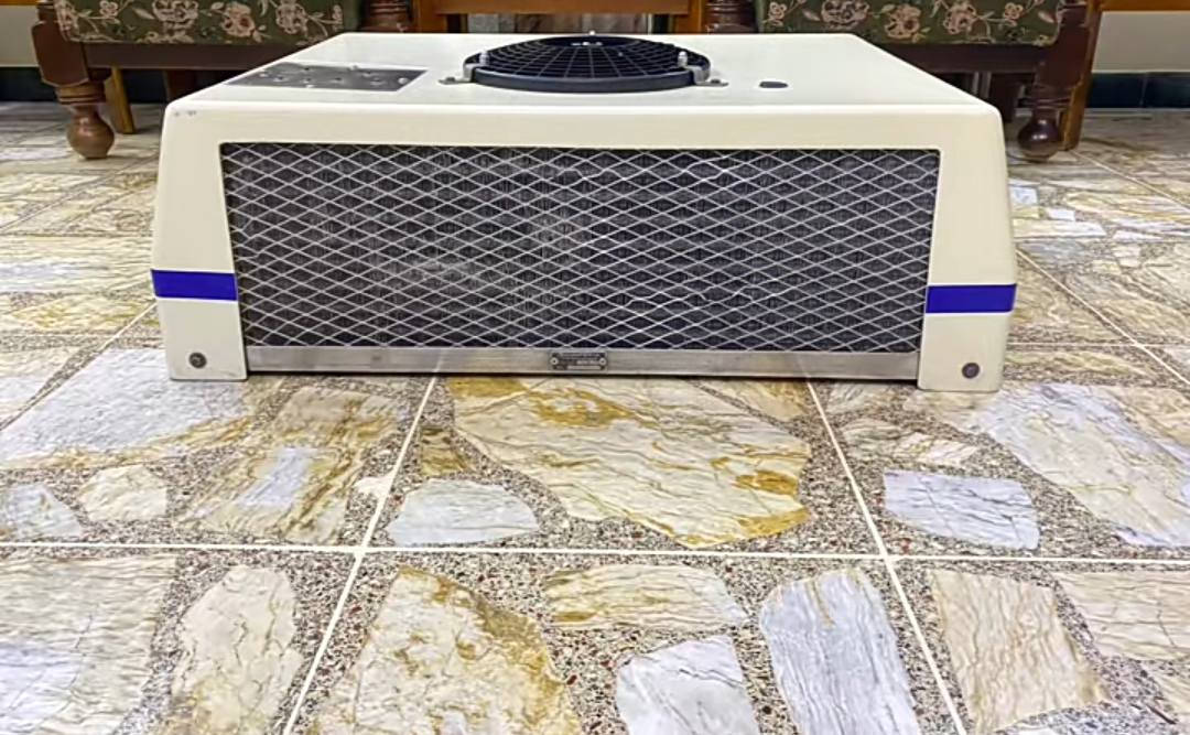 السلام عليكم 
كونفكتر كرواتي جديد 
كامل مابي اي نقص 
.. 
درع كرواتي بلادي 
. 
تانكي كاز اكتروس 300لتر البلادي 

مكاني الكوفه لاستفسار 
***********
