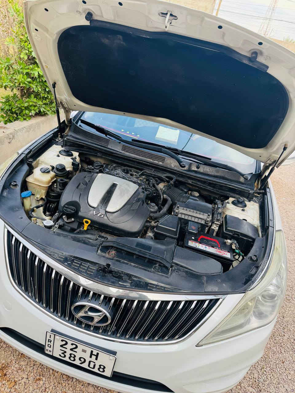 سيارة ازيرا للبيع. موديل ٢٠١٥ خليجي. محرك ٣٠٠٠.محرك وكير مكفولات. بدون بصمه. تحكمات ستيرن سيارة جاهزة من كل شي. بيها صبغ جاملغ ايمن مع باب ونص. بدون ضربة ولا معجون فقط رش. رقمها أربيل بأسمي تحويل مباشر. السعر 125 وبيها مجال. للأستفسار. الاتصال ع الرقم. ***********١
او ***********
