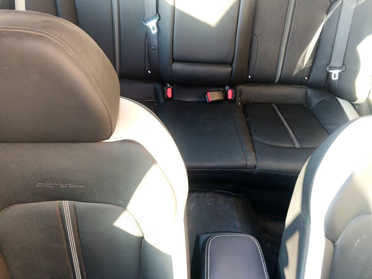 السلام عليكم كي فايف للبيع موديل 2025  واارد امريكي كتاب شهداء السياره بسمي مرقمه وجاهزه رقم قادسيه مكينه2500  السياره بيه قطعه وحده بس بنيد والباقي كفاله ماشيه 7000 السياره فول مواصفات  مكاني ديوانيه السنيه رقم الهاتف ***********
السعر 215 👻🦅🦅
