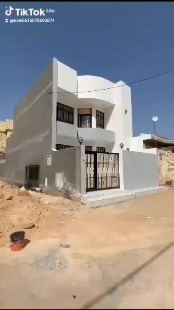 بيت 130متر طابقين للبيع في كربلاء الحر الصغير خلف جامعه أهل البيت (غرفتين نوم وصاله واستقبال ومطبخ صحيات خارجية وداخلية طابوق جمهوري مسلح )
الشارع الرئيسي 12 متر والفرعي 8 متر 
تتوفر كافة الخدمات مي كهرباء مجاري
بيع فقط نقد لا مراوس ولا قسط 
للاستفسار اكثر يرجى الاتصال على الارقام 
***********
***********
