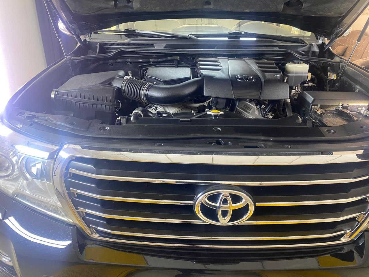 سلام عليكم لاند كروزر موديل ٢٠١٣ سياره مابيها اي نقص وعلى فحص بدون صبغ بدون تعديل
ماشي ١٣٨ الف حقيقي كلشي بشرط ابيع والسنور موجود صورتا بوند وسقف كلير فقط محروق مكتوب بل سونر اربيل بسمي السياره سعر ٣٤٥ قفل *********** واتساب ماسنجر
