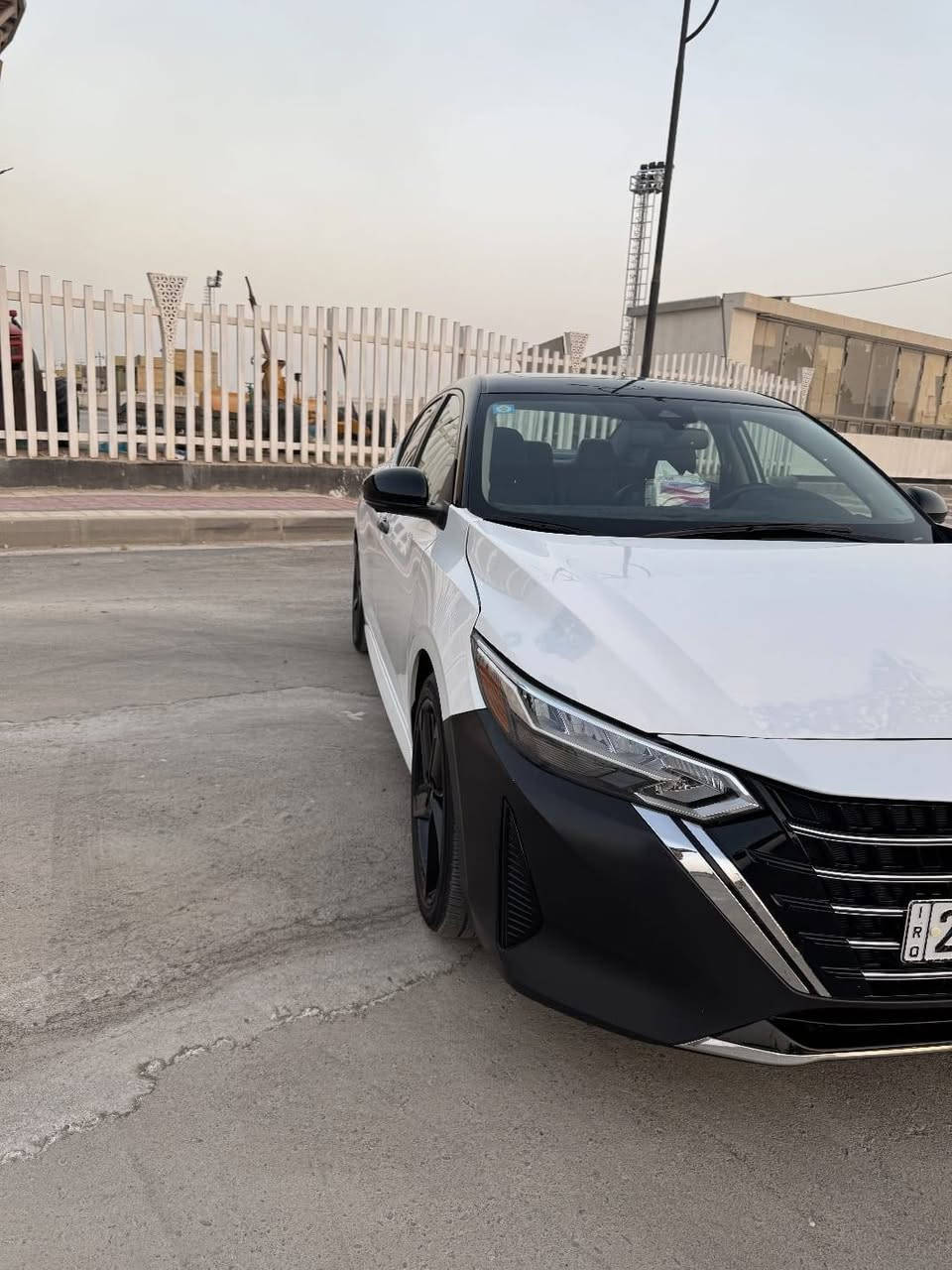 للبيع نيسان سنترا 2024 فئة SR فول مواصفات
موديل: 2024
الفئة: SR فول
اللون: أبيض سقف أسود) 
الممشى: 11 الف كيلو 
محرك اقتصادي 2.0 
كاميرات محيطية 360 درجة
حساسات أمامية وخلفية
رادار + المحافظة على المسار
مثبت سرعة
تشغيل بصمة
دخول ذكي
مقاعد جلد
تدفئة كشنات وستيرن
جنوط رياضية
فقط بي ربع بنيد
كفالة من الدعامية الى الدعامية برغي مامبدل بيها
📄 رقم ذي قار– معوقين 
💰 السعر: 150  
📞 للاستفسار اتصال أو واتساب: 
*********** ناصرية, ذي قار
