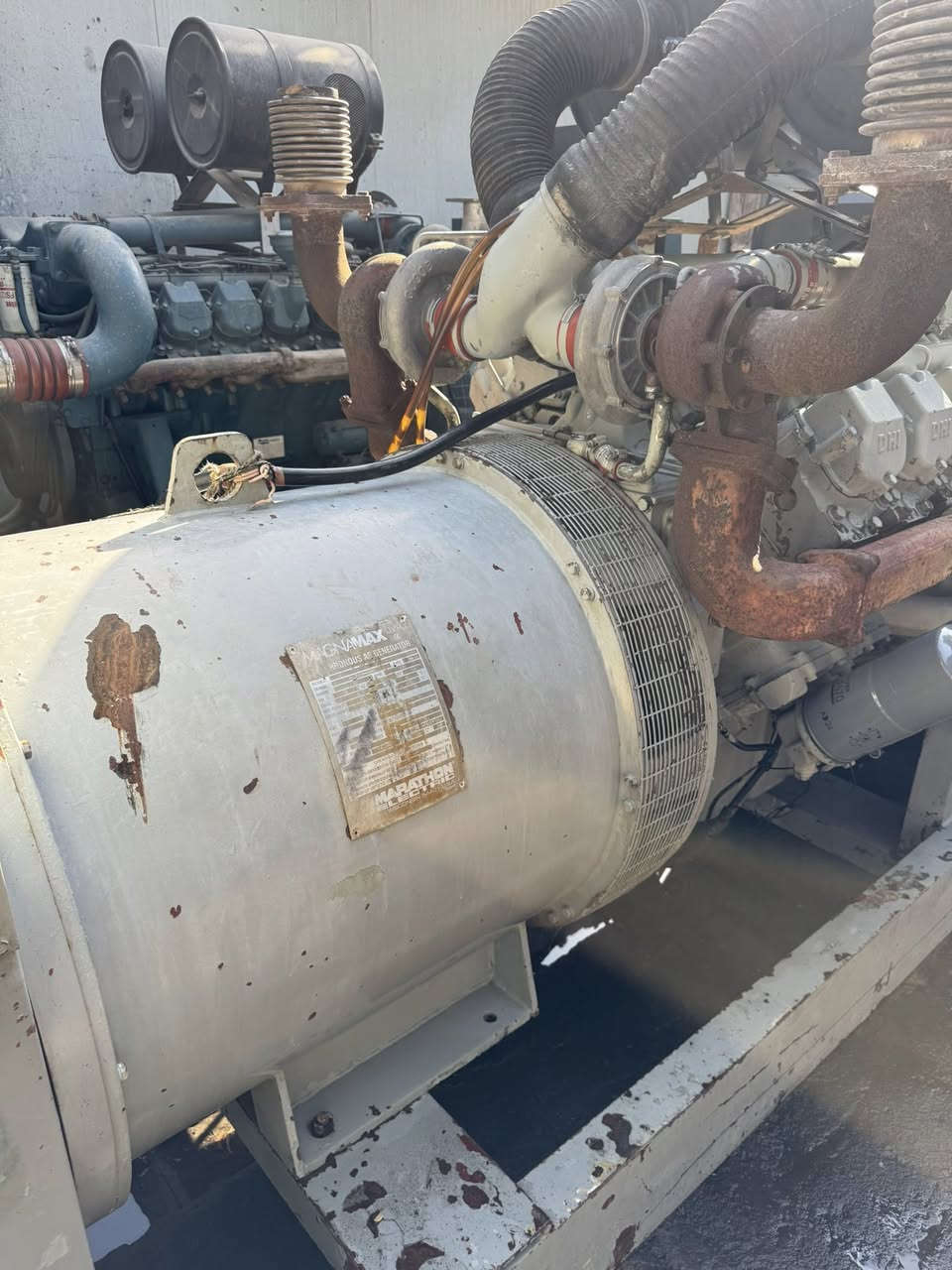 سلام عليكم
دايو 550KAV محرك🔟سلندر للبيع غير مفتوح بلادي اي استفسار اتصل وبيك خير وتدلل 
***********
