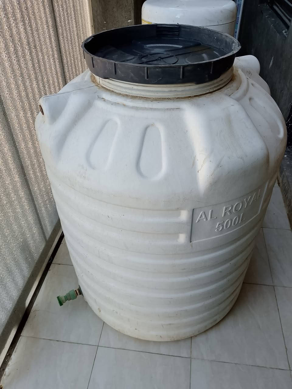 يا الله
جربايه حديد تزكام سعر40وبيها مجال
تانكي للبيع سعر50
سخان للبيع سعر70كامل وبي مجال بسيط
حي المشتل يم مخزن الامين 
***********
