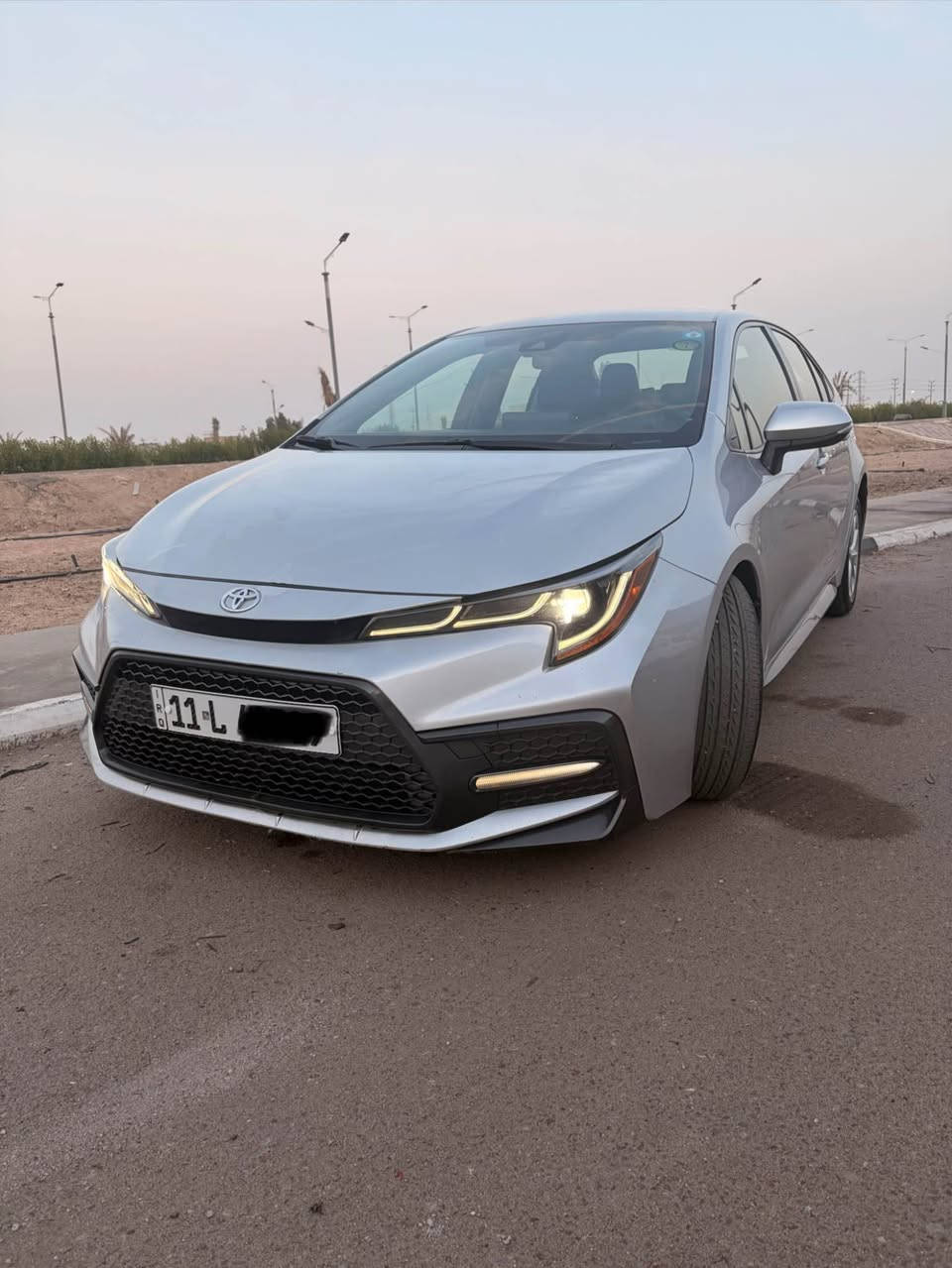 تويوتا كورلا موديل 2022 مكينه 2000
 كير 10 نمر رقم بغداد  الجديد 

المواصفات 🔰
 
هاند بريك بصمة 
 اوتو هولد
توقف ذاتي امامي بوصلة 
 كار بلي 
تحديد المسار التفاعلي 
مثبت سرعة تفاعلي 
شفتات ستيرن 
ثلاث انظمة قيادة 
ليد امامي 
ليد خلفي 
اشاير بالمرآة
زنون بلادي عالي ناصي 
شاشة كبيرة تدعم كل الأنظمة 
كاميرا 
  نظام التعرف على العلامات المرورية
وباقي مواصفات السياره المعروفه….
صور الحادث مرفقه اسفل المنشور🔻
 السعر 152
——————————————————
📍 عنواني / البصرة ابي الخصيب   
📞 *********** البصرة, العراق
