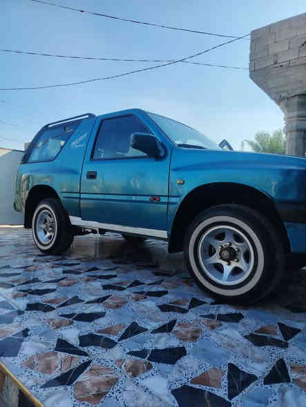 نوبل جيب موديل 1993رقم سليمانيه سنويه ماصاقطه 2026
السياره لوكير شقال وكير ومحرك مكفول كفاله عامه
وصاحب السياره ابن عمي مكانه ديالئ ناحيه العظيم
معروضه 50وبيه مجال***********  ((***********
