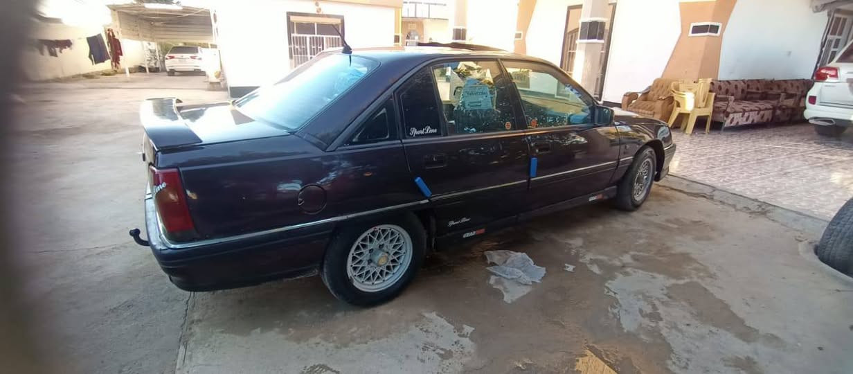 السلام عليكم اوبل اوميكا للبيع موديل 91 محرك 2000 بلادي كير عادي جام كهربائي سياره جاهزه كير محرك وصدر واكسل رقم انبار تحويل مباشر سياره مال جناي كهربائيات كله شغاله السعر 37 بيها مجال المكان جزيره الخالديه لاتصال ***********
