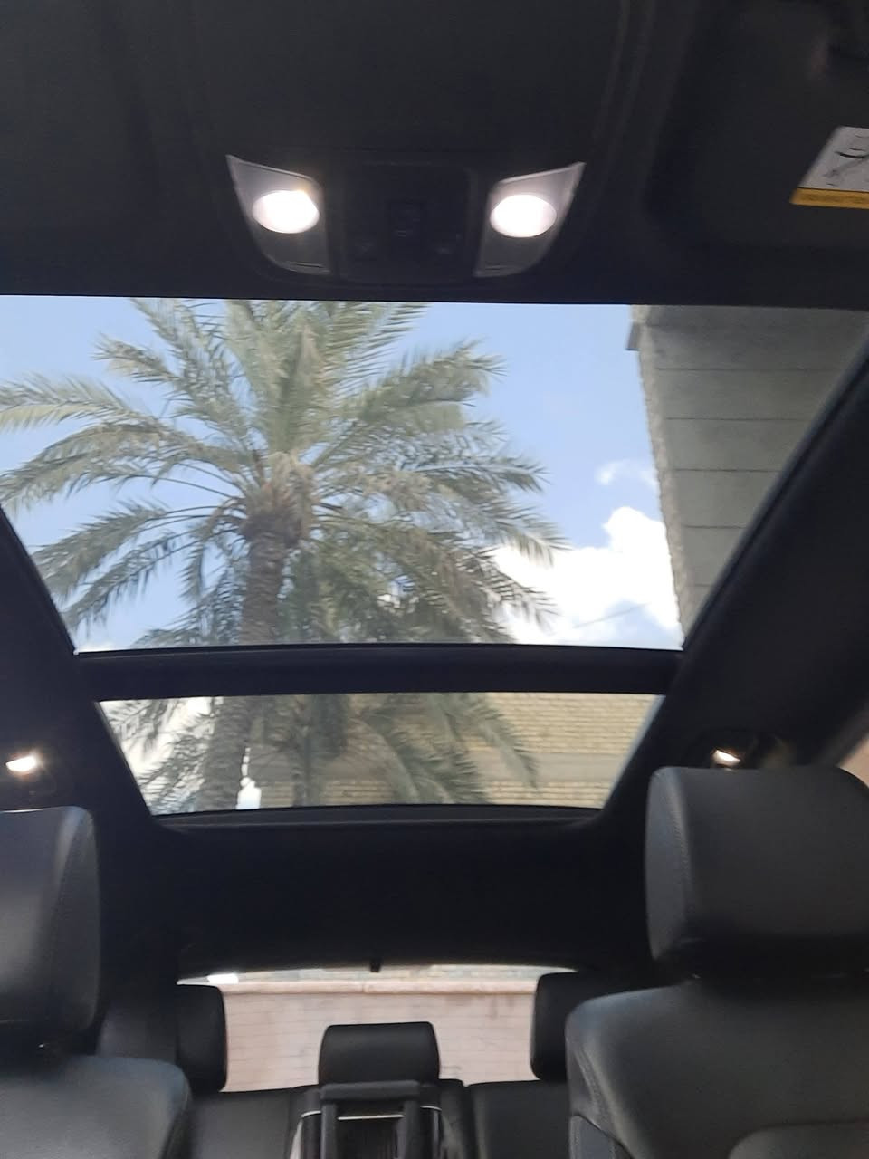 السلام عليكم
كيا سبورتج  فول مواصفات عدا البصمه لون رصاصي سمنتي
وراد امريكي سياره حادثه جاملغ الإمامي الأيسر فقط بارد 
بدون ايرباك 
صور حادث بلامنشور
ماشيه 68 الف حقيقي 

سياره بعده وضع شركه جديده لوك
مرقمه اربيل باسمي
المواصفات
🔸 محرك ٢٤٠٠  GD
🔸 دواخل اسود 
♦️فول تحكم استيرين
🔸 كشنات جلد كشن السايق كهرباء 
🔸بلوتوث
🔸 رادار امامي
♦️رادار جانبي
♦️رادار خلفي
🔸 شاشه كبيره
♦️تبريد قطعتين أمامي خلفي

🔸 wi-Fi 
🔸 كاميرة خلفي دوراه 
🔸 شاشة كبيرة مع نظام اندرويد
🔸 فول تحكم ستيرن +كروز سرعه 
🔸 نظام مود درايف (٣) انظمة قيادة
🔸حساس اطارات
🔸 حساس مطر
🔸 ايرباكات كله سليمه
♦️شاشه اعطال 

🔸 ABS 

💎اربعه ويل كب 
💎ويل كب ١٨كروم
♦️ السيارة موجودة في بغداد
♦️ السعر ١٨٥ وبي مجال مال عمله فقط لااكثر
♦️ للستفسار ***********
💎سياره موجوده بغداد
