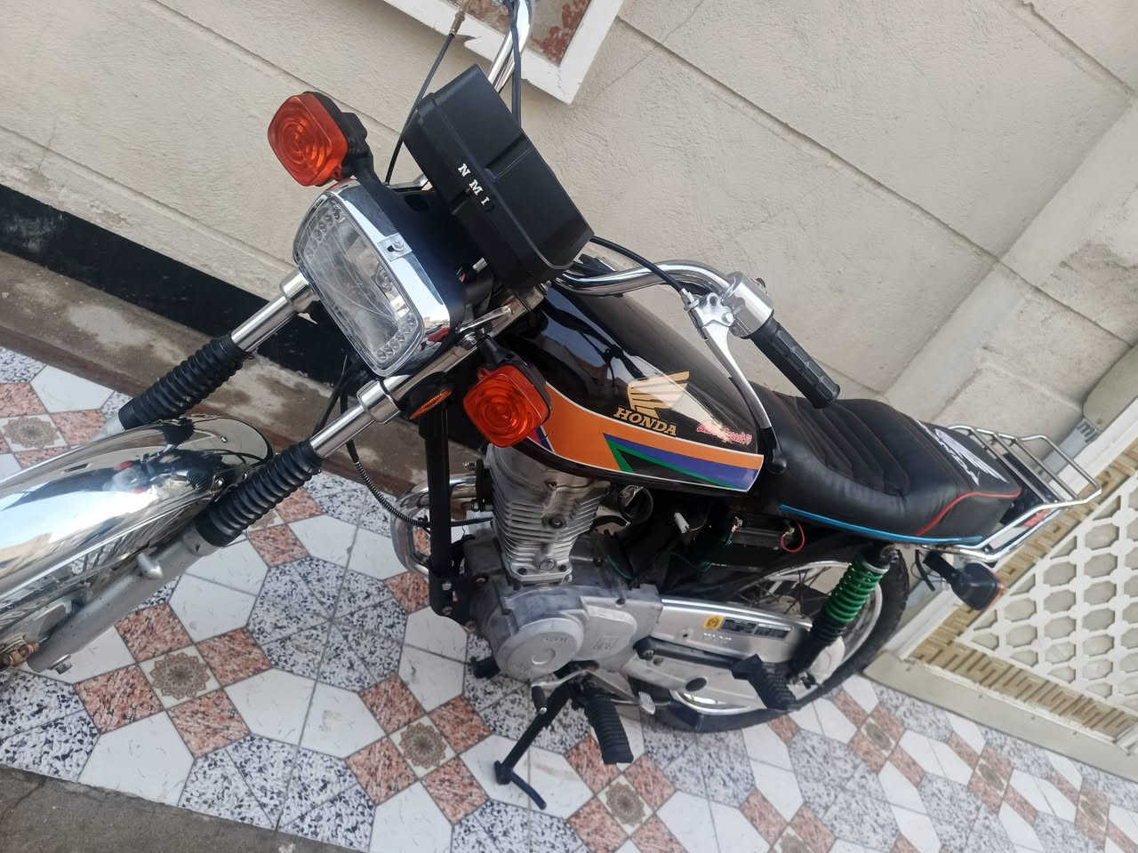 سلام عليكم  عندي دراجه للبيع ايراني نامه تعمير جديد اوراق اصولي 
السعر 850
 ارقم تواصل ***********
