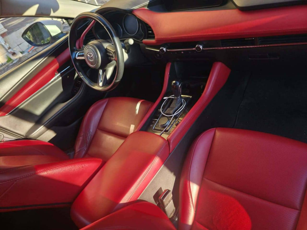 بسم الله الرحمن الرحيم 
مازدا ياباني وارد أمريكي موديل ٢٠٢١ حجم محرك ٢٥٠٠ بدون تيربو مرغوب بدون دفع رباعي بدون فورويل مرغوب مواصفات بريفيرد فول فول مواصفات قبات مواصفات داخل احمر سيارة فقط ٣٩ مايل الف ماشي حقيقي كير محرك بشرت فحص بدون صوت بخار دخان صرف بشرت فحص بس محرك  بل أمريكا مبدل كاسكيت فقط اني ابيع مفتوح بس ماشاء الله قليل ماشي 
باقي كلشي البيلادي كفالة عامة سيارة جديد جديد ماشاء الله نضيف سيارة حادث أمريكا خفيف بدون دواخل ثلاثة قطعة امامي مبدل البيلادي نفص لون نفص شركة هس سيارة كلين مكفول كفالة عامةبدون صبغ  بس بيها ملاحظات بسيط بارد صغير باقي كفالة عامة صونر جديد منشور كير محرك بشرت سنوية جديد رقم انكليزي جديد هزة براد جديد تحويل غرامه مباشر نفص اليوم اربع تايرات جديد كهربائي كل اشتغل صدر امامي وخلفي زين داخل سيارة حيل حيل حلوة لونين سيارة ثنين بصمة شركة موجود حتي سبير منزل ماشاء الله نفص صورة حلوة 
مواصفات 
كير اوتوماتيك داخل لونين بصمة فتحة كشنات جلد كشنات هيتر كشنات كهرباء رادار امامي وخلفي كاميرا خلفي شاشة ايباد البيلادي شاشة اليكتروني بريك كهرباء اربع جامات كهربائي مراي خارج كهرباء مراي رادار اربع ويل كروم البيلادي بكلايتات ليد لايتات زينون لايتات ليد عدسات بلاجکتۆر ثنين بصمة موجود ستيرن فوليوم بلوتوز تلفون خزن صوت رادار ٣٦٠ هواي مواصفات اني مااعرف ماشاء الله مواصفات هواي فول فول قبات مواصفات سيارة جاهز دعامي لدعامي بشرت صونر فحص 
مكان سيارة سليمانية داخل سليمانية  مكان سليمانية مقابل مطار سليمانية منطقة رابرين ملاحظة رجاءا بس بيع بدون مراوس تفاصيل مكتب صونر موجود انت شراي اتصل رقم موبايلك ***********
