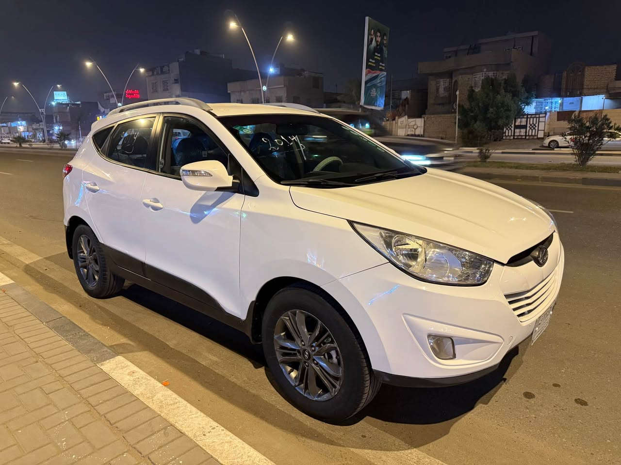 سلام عليكم توسان2014خليجي رقم بصره تحويل بيهه صبغ بالجاملغ الخلفي والباب الخلفي وبيهه بنيدمبدل وجاملغ وعابره باب السدربدون دواخل مصبوغات مكينه كيرحداديه تبريدكله مكفول سعر125عنوان بصره*********** البصرة, العراق
