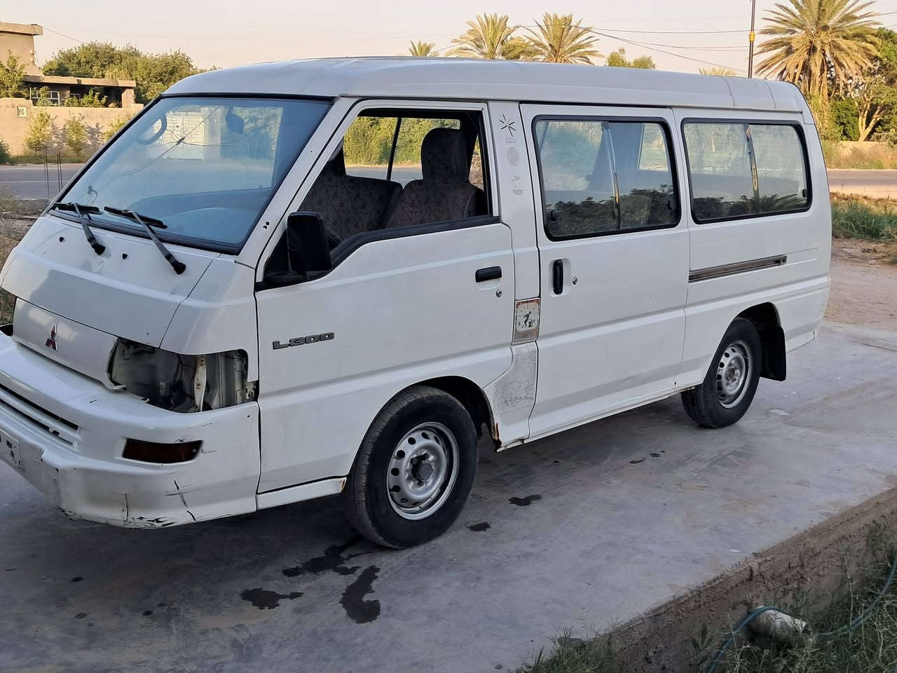 السلام عليكم باص مسيوبوشي ٢٠١١ مزاد سياره جديده كشنات جديده كير ومحرك كفاله بدون صبغ عنوان ابو غريب  شعر ٥٠ بيه مجال هاتف***********

