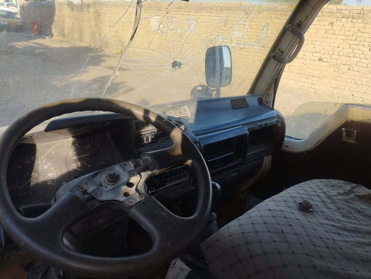للبيع مسيبوشي بيك اب رقم فحص صلاح الدين سيار شغاله محرك وكير سامسونك تاير 14 سياره بيه واجهه وشرط التحويل شاصي مكفول كبل لشغل سياره حماله 5طن وفوك مكانه سامراء بيه بس بولبرن اكسل بي صوت *********** سعر 22بيه مجال بصيط
