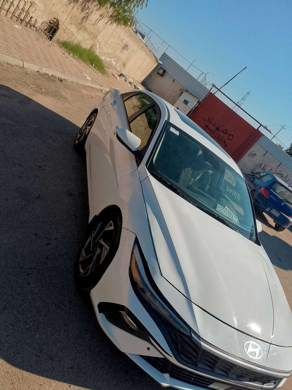 ‏السلام عليكم للبيع دخول جديد منفيس بئسمي  موديل 24 ايرباك بس دركه ماشيه 3m صبغ حافه البنيد وبدايه جاملغ سعر 142  مكاني بغداد حي العامل ‪***********‬
فول مواصفات ‏بصمه
‏يداة ترحيب
‏عداد دجتل متصل 
‏سلايد
‏جنطه ذكيه 
‏راداره توقف ذاتي 
‏تشغيل عن بعد
