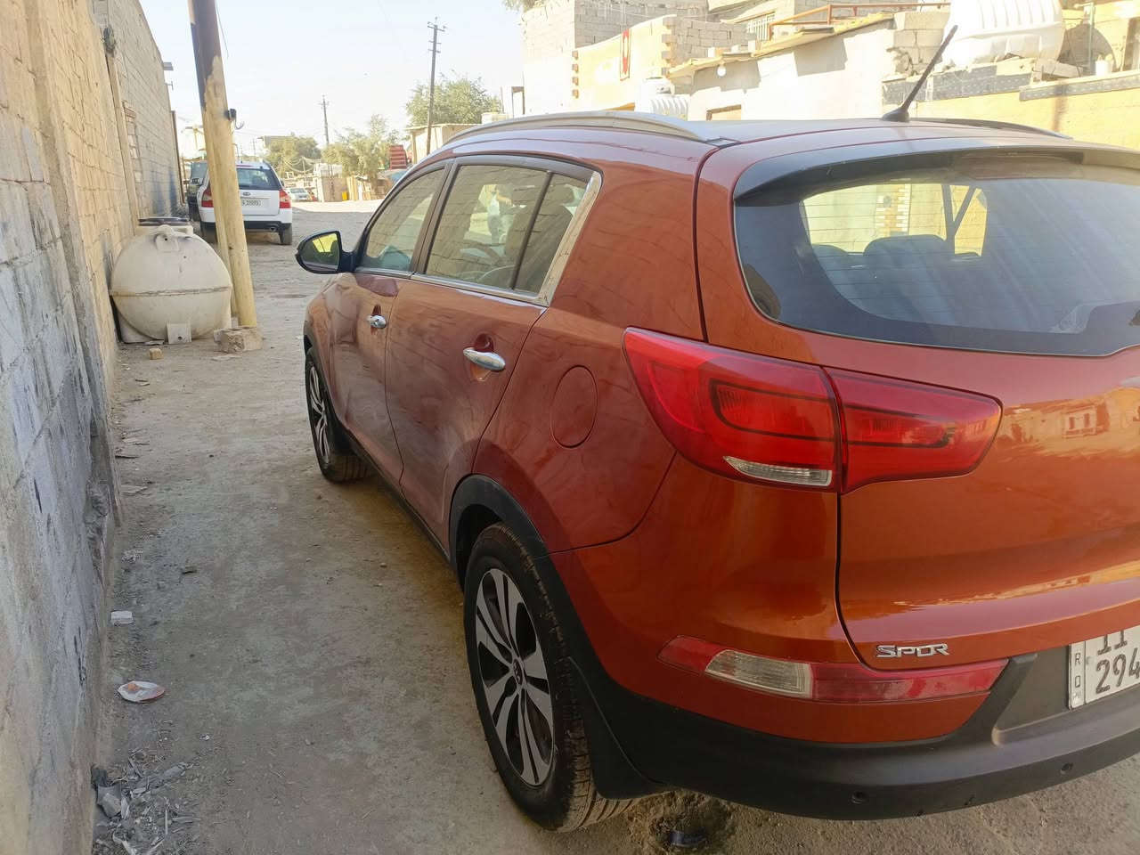 سلام عليكم سبورتج موديل 14 مكينه وكير مكفولات تخم تاير تدفئه وتبريد بيهه جاملغ خلفي ومصبوغه حزام سياره فول مواصفات مراوس حسب القناعه السعر 118 مكان السياره بغداد رقم الهاتف ***********
