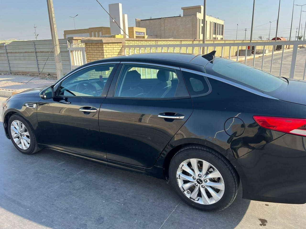 كي اوبتما ٢٠١٧
لون اسود Lx
رقم اربيل 
امركي Gdi
ماشيه ١٠٠ ميل 
جاملغ امامي مبدل نفس اللون 
الجاملغالخلفي مصبوغ عكس السايق 
مكان السياره واسط 
السعر (١٢٨ ) بيه مجال 
رقم صاحب السياره ***********
