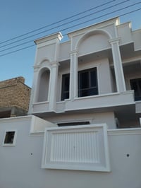 كادر عمل لبخ وطلس وتطعيم فوم كافة الواجهات 07705525289