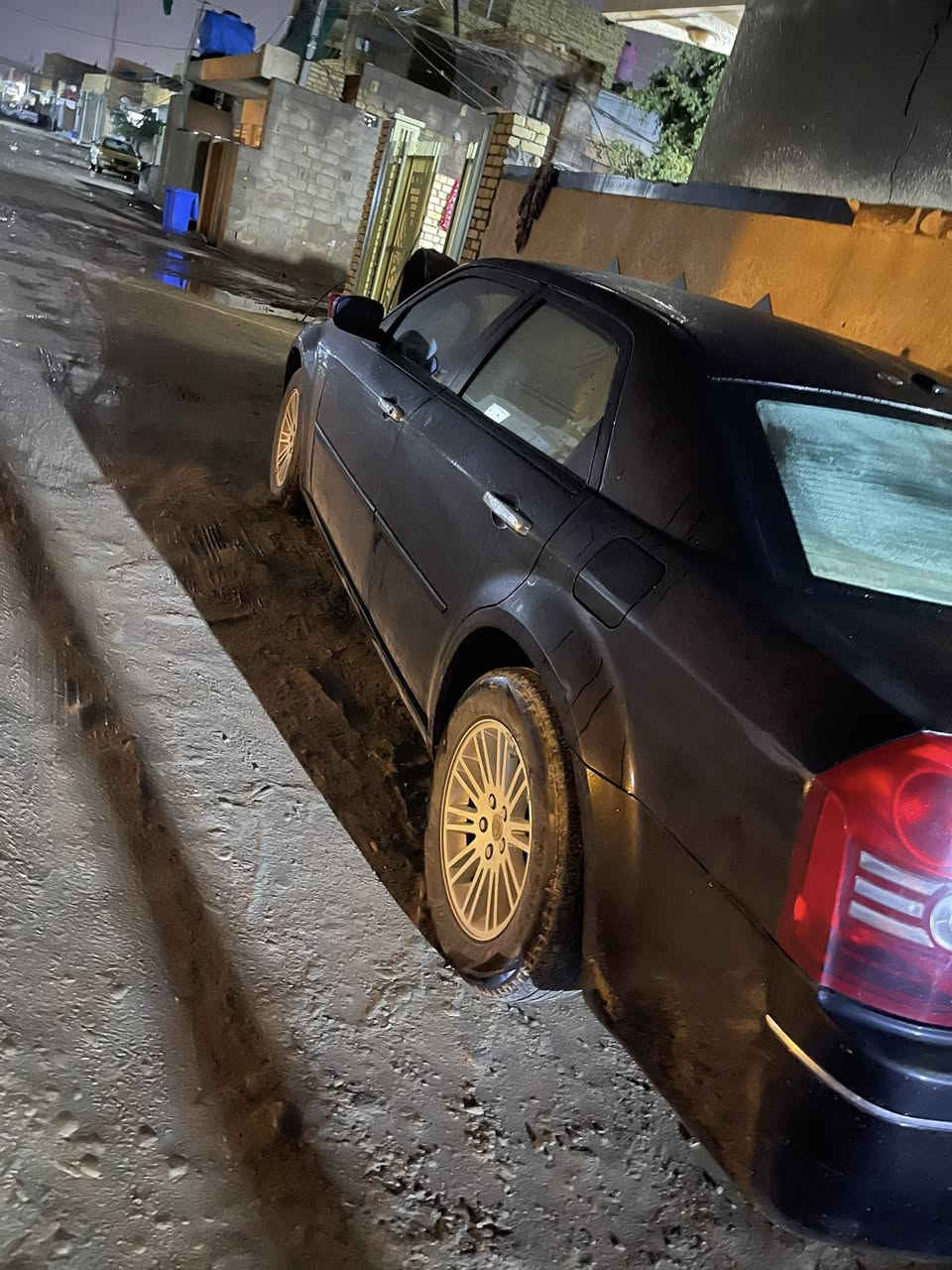 10 اصل للبيع مكانهه العماره *********** هاذ رقمي باقي التفاصيل اتصل ودلل
