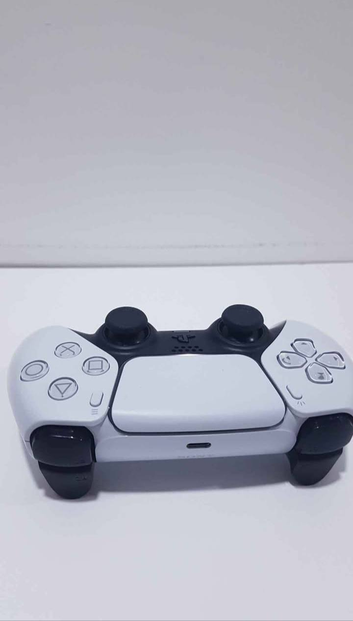 السلام عليكم يده بلي 5 طلعت بل الامزون بحثت عليها طلعت الأصلية وانته هم من يصلك المند افحص السعر 35 قفل مكاني سليمانيه بكرجور وعندي توصيل لكل المحافضات هذه رقمي ***********
