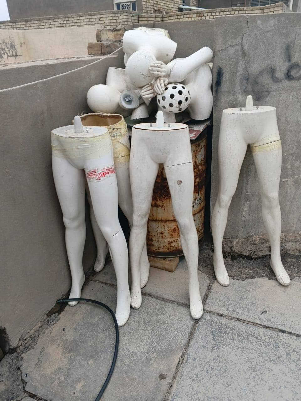 غراض محل وملكانات اربعه وشفتات عرض للبيع ***********
