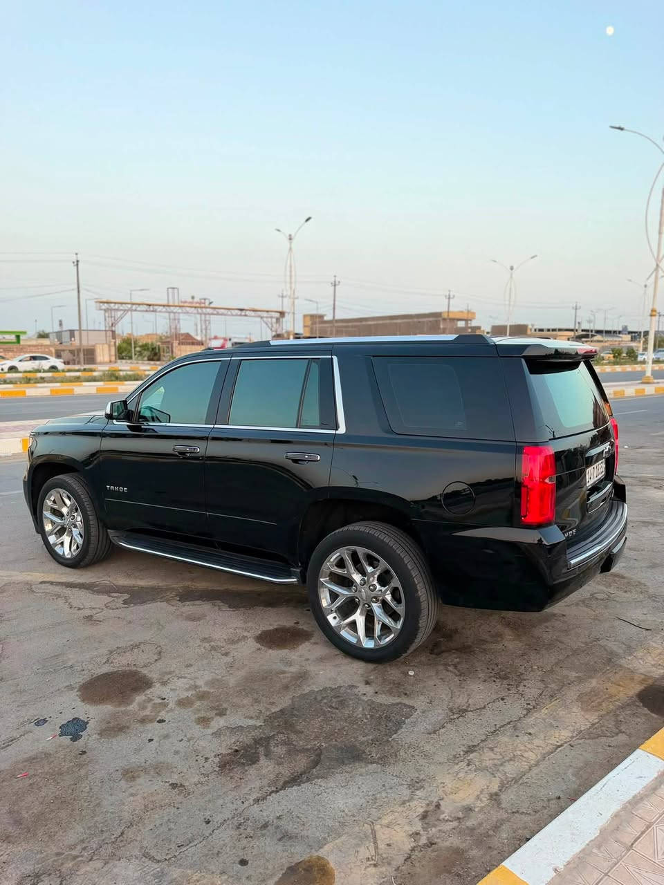 للبيع ‏ CHEVROLET  PREMIER
تاهو (2019) بريمير خليجي وكاله المنصور 

 ماشيه(130) الف / مكفوله 

المواصفات                       

فول مواصفات ١/١

٨سلندر

سلايد(فتحة قمارة)

كراسي جلد اصلي

كراسي اثنين كهرباء

كراسي هزار(عند اقتراب السيارة من اي شي)

كراسي خزن(ميموري)

كراسي(تدفئة+تبريد)

كراسي خلفية كهرباء

كراسي خلفية تدفئة

تبريد خلفي شاشة

شحن الهاتف لاسلكياً

رادار امامي وجانبي

كروس سرعة

داتا شو DATA SHOW

٣ بصمات

فول تحكم استيرن(جهتين امامي+جهتين خلفي)

استيرن كهرباء

استيرن تدفئة

شاشة عرض الاعطال

صندوك كهرباء(شفط)

نظام السير على الخط

دبل كير(عادي+اوتوماتيك)

دبل حساس(امامي+خلفي)

نظام تحكم بمستوى الضوء الداخلي

مانع تزحلق

پدل كهرباء(تحكم كهربائي بالبريك والبانزين)

فور ويل

شاشة امامية كبيرة اصلية

شاشة خلفية DVD اصلي 

كامرة خلفية 

تشغيل عن بعد

قاصة سرية

دوسات كتابة CHEVROLET

اشارة بالمري

مري كهرباء(شفط)

لايت عدسة زنون

لد امامي

سستم_صوت

داتاشو كبيره 

كيجات ديجتال 

موصفات لبريمير بعد معروفه

مكان السيارة ناصريه حي اور

***********
