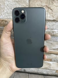 ايفون 11 برو ماكس مكفول كله شغال مامفتوح ولا امبدل بي شي ابد بطاريته 7...