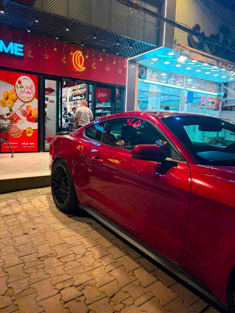 السلام عليكم
Ford Mustang 2015 v6
engine 3.7

اضافات 
شوتة bbk
هدرز bbk
داون بايب 
 اكس بايب 
برمجة بوب كورن 
بنيد فايبر الياف 
دواخل كاربون فايبر 
ويل حجم ٢٠ اصلي 
ممشى ٤٥ الف ميل 
بجم كبس 

واتساب ***********
