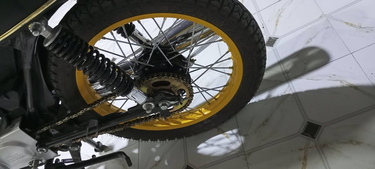 ‎سلام عليكم سلئ باكسنياا زنجارياا60وبيه مجال . وتانكي اخوو الجديد لبيع.25  وزوج وياله ليموني لبيع 90‎ البصرة, العراق


**إذا كنت صاحب هذا الإعلان وتريد حذفه لأي سبب، رجاءا أرسل رسالة إلى الدعم الفني**