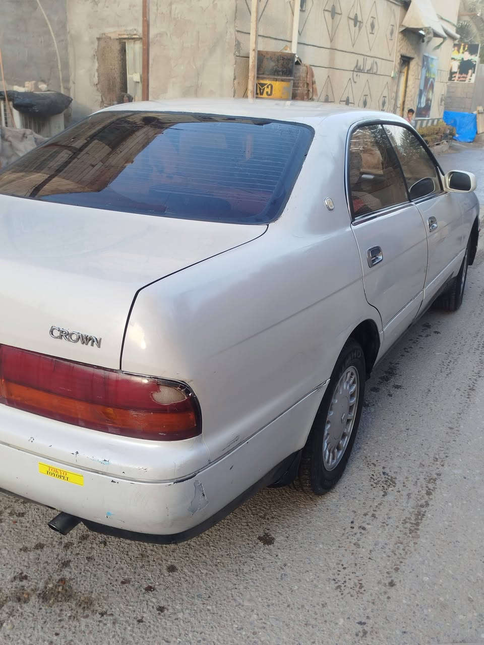 السلام عليكم للبيع سياره بطه متصل موديل 1992رقمً بصره  لون لؤلؤي مكفوله كص ونقل جثه وعيب شرعي وضربه  جاهزه مكينه وكير وحداده وتبريد وتخم تاير  كهربايات سنويه ٢٠٣٠ السعر ٦٥ وبيها  مجال لشراي    للاستفسار    ‏‪0770 685 4642‬‏
