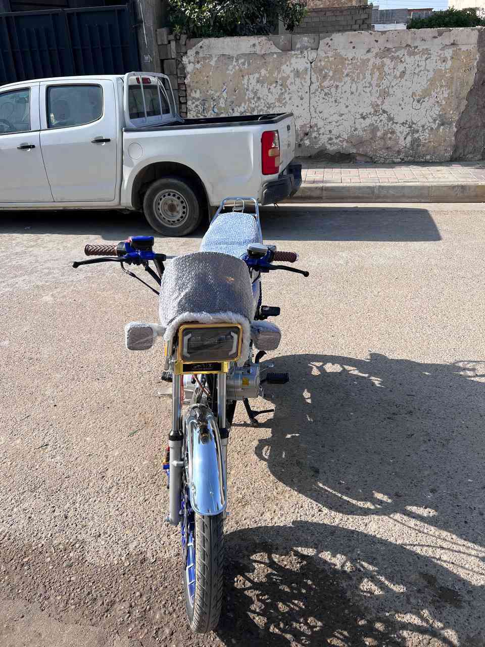 سلام عليكم ورحمه الله وبركاته اخواني الاعزاء موطور يراني للبيع موديل 25 محرك 200 للبيع مكان رمادي شارع 20 وتواصل على واتساب ‏‪***********‬‏ سعر 900 وبي مجال موطور بعده زيرو
