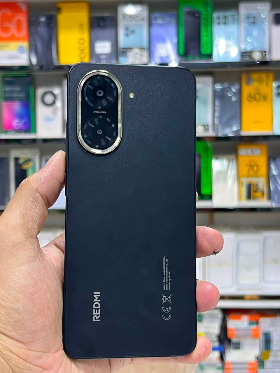 📱 Realme A5

✨ المواصفات:
🔹 الذاكرة الداخلية: 128GB
🔹 الذاكرة العشوائية (RAM): 6GB
🔹 الكاميرا الخلفية: 50MP + عدسة مساعدة
🔹 الكاميرا الأمامية: 8MP
🔹 البطارية: 6000mAh
🔹 الشحن السريع: 45W
🔹 نظام التشغيل: Android 15 مع واجهة Realme UI
🔹 بصمة الإصبع: جانبية مدمجة مع زر التشغيل
🔹 مقاومة الماء والغبار: IP65
🔹 الجهاز بحالة ممتازة، نظيف وجاهز للاستخدام.

💥 السعر: 125 ألف دينار فقط

✅ متوفر الآن لدى علاء للهاتف النقال

♻️ كما نشتري جميع الهواتف المستعملة بأفضل الأسعار مع تقييم فوري ودفع نقدًا

💳 يتوفر لدينا التقسيط لحاملي:
✔️ ماستر كارد الرافدين
✔️ ماستر كارد الرشيد 

📍 العنوان:
واسط – الزبيدية – الفلكة، مقابل منفذ أروك
علاء للهاتف النقال

📞 للاستفسار أو الحجز أو مراسلتنا عبر واتساب:

📲 ***********
📲 ***********
