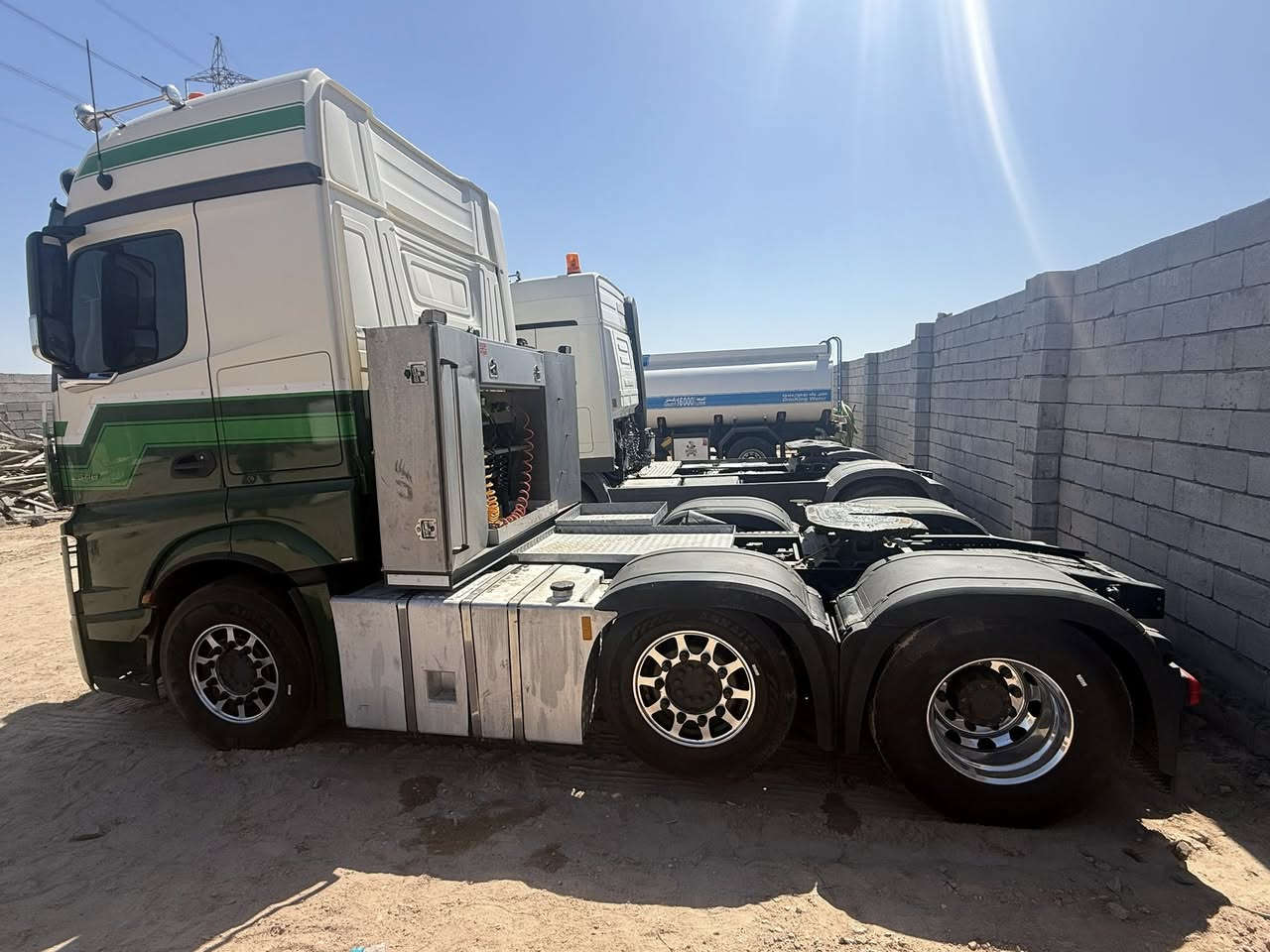 اكتروز وحش 2015 حجم 48 أربيل مربوط لودر بسمي مداور ثاني يوم راس وعربانه الراس طخم تاير والعربانه 5 دناكير طخم تاير كله والعربانه تركي 3 علاك رمبات هيدروليك ركبه حماله ابيع كامل او بس الراس العنوان البصره الزبير الاستفسار /***********
