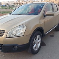 نيسان قشقاي • ٢٠٠٨ • شاشة وكاميرا