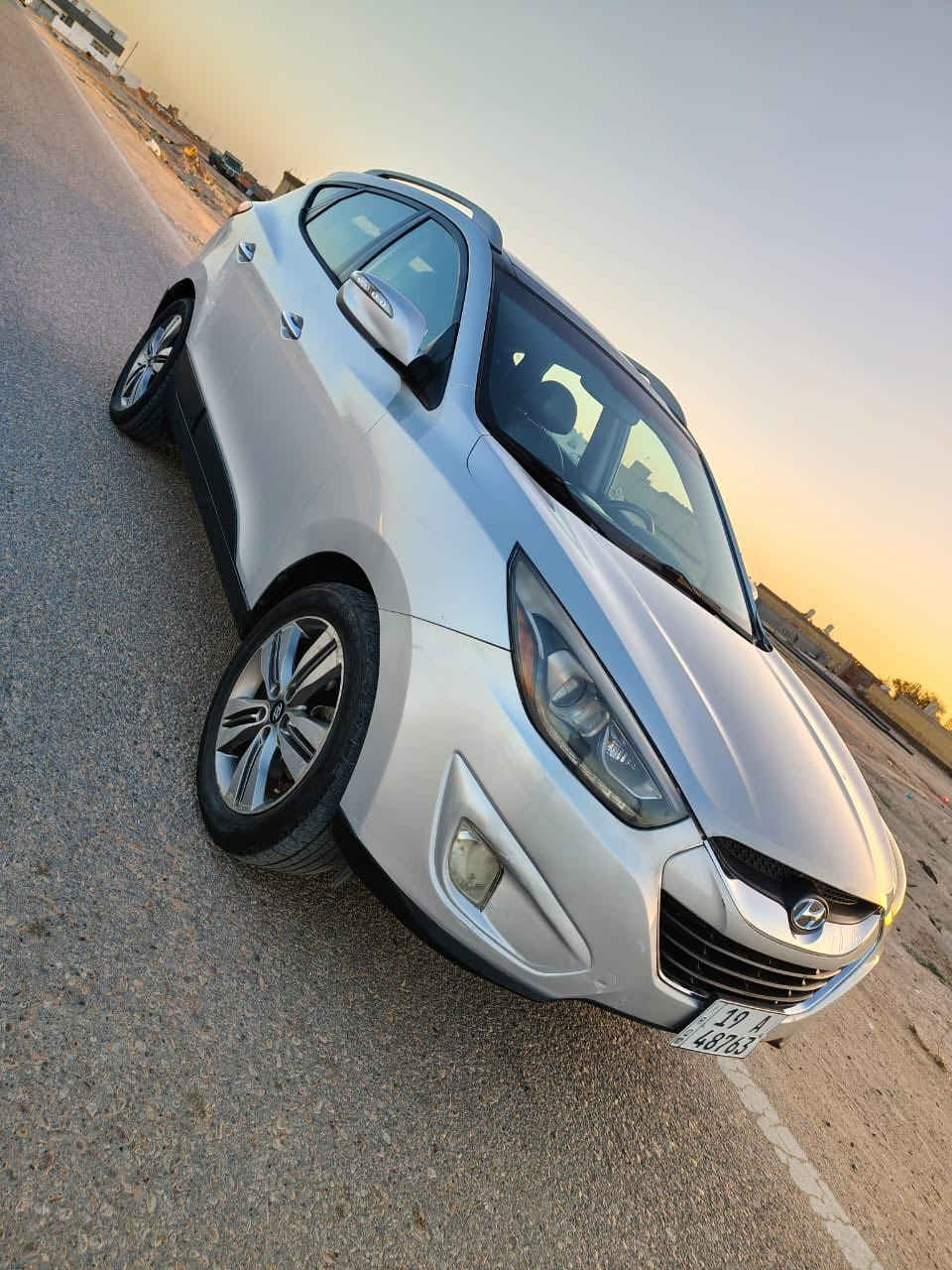 توسان موديل2014 فول واحد عل واحد كفاله كير 
مكينه 2400 وارد امريكي حداديه تخم تاير
تبريد تدفىه تبريد ثلج شاير بل مري
شاشه بني راما كشن جلد لدامامي خلفي كامره حساسات تحكم ستيرن خمسه ويل كب سياره جاهزه بيه صبغ بيبان اثنين فقط بدون داخل سيارة خير من الله 
السعر 125 مكان كربلاء رقم ***********
