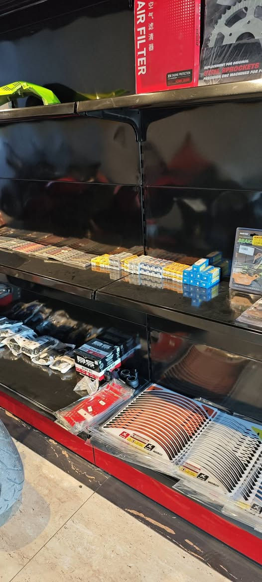 يعلن مركز سبارنر لصيانة الدراجات عن توفر دهون وقطع غيار دراجات بنلي وKTM وجميع الدراجات البطح
فلاتر KN اصلية جكسر كاوسكي بي ام هوندا
بلكات NGK اصلية
دهون موتل 10w50,10w40 وجميع مواد العناية بالزنجيل
بطاريات BS 
العنوان: العامرية شارع الترعة مجاوز الحسام للزيوت
متواجدين من الساعة الثامنة مساء للثالثة فجرا


**إذا كنت صاحب هذا الإعلان وتريد حذفه لأي سبب، رجاءا أرسل رسالة إلى الدعم الفني**