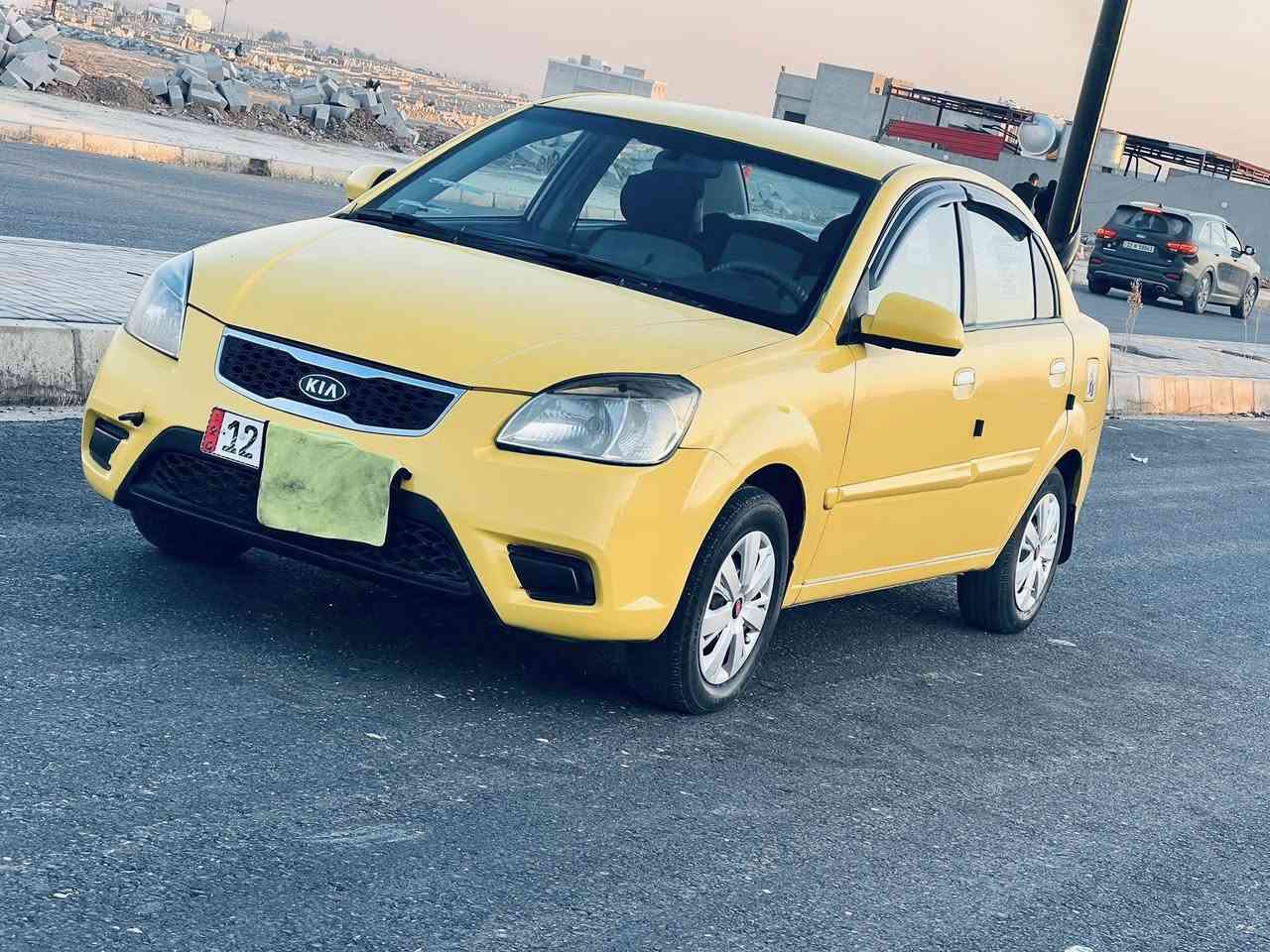 ريو موديل ٢٠١١
فول عادي 
امريكي محرك ١٦
السعر ٨٥ بيها مجال
ضرر جاملغ يسار وبين البابين طخه خفيفه
للتواصل *********** واتساب
