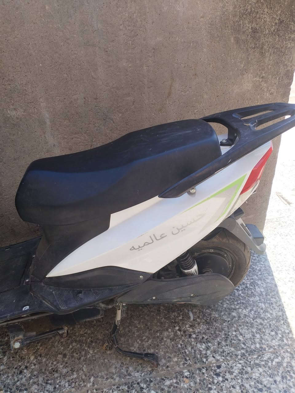 السلام عليكم دراجة شحن سكنس غراضهه كلهه موجوده ماعده الكفر الكدام سعر 500 وبيهه مجال
مكان بغداد زعفرانيه للاستفسار (***********)
