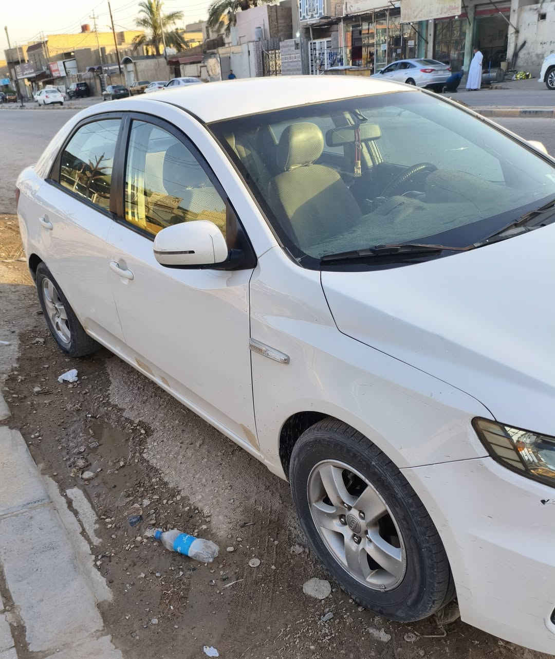 سيراتو 2012 رقم اربيل بيه اربع قطع ابيع حزام سعره 80وبيه مجال الاتصال *********** مكان النجف
