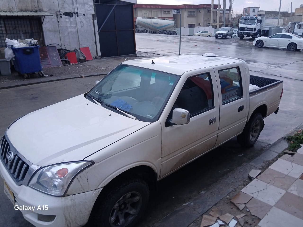 گۆناو 2009
ڕەقەم سلێمانی 
سەنەوی بەسەرچووە 
هەیکەلی زۆرجوان و هەزەی نوێیە
50وەرەقەو مامەڵە
***********
