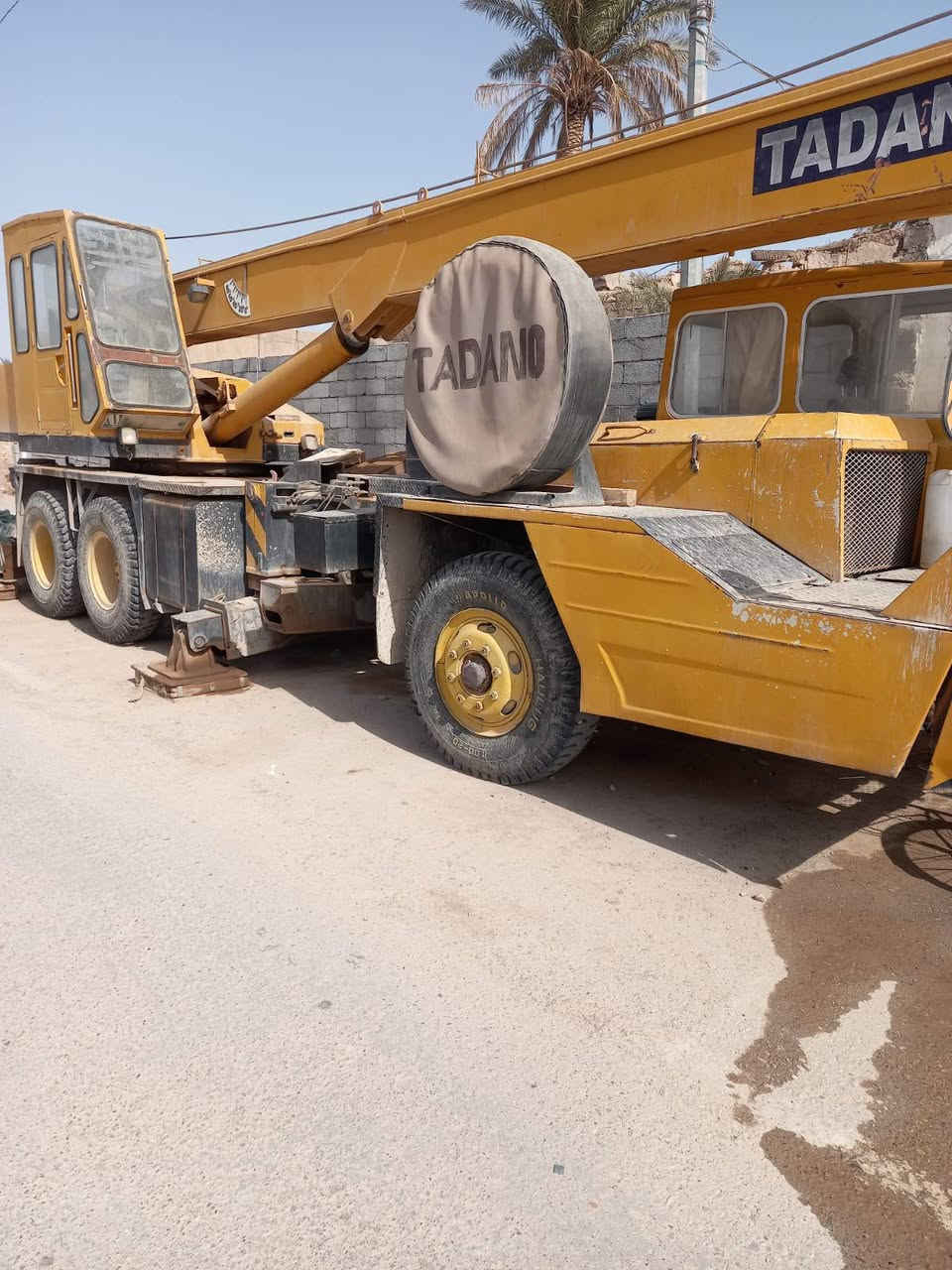 كرين تادانو ١٥طن للبيع موديل ٧٩ كرين خير من الله تحويل ثاني يوم رقمه صدامي تجفيت كامل جكات وسلايتات عوزه بس كهربايات ترتيب ومكينه بيها تبخير شويه السعر ١٦٠ وبي مجال حق الجية لاتصال ***********
