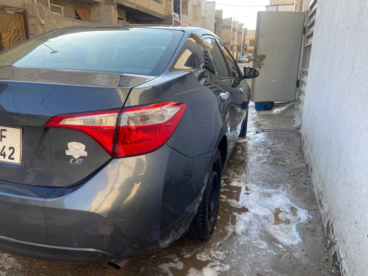 كورلا موديل 16 حادثها مثل ما موضح بالصوره السعر 127بيها مجال قليل السيارة ماشيه 135 الف 
مكان الغزاليه 

***********
