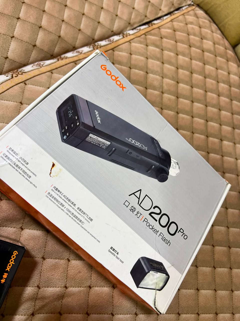‼️‼️للبيع‼️‼️
اضائه ad200pro جديد لوك 
وتركر سوني Xpro ايضا جديد
وبطارية ماركة Caisi ايضا جديدة وعمرها طويل اخت الاصلي👌
للتواصل مباشرة 
*********** واتساب ايضا 
***********
