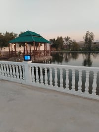 نعمل انواع الشلالات الثابته والمتحركه بحجام الصغيره والكبيره وديكورات ...