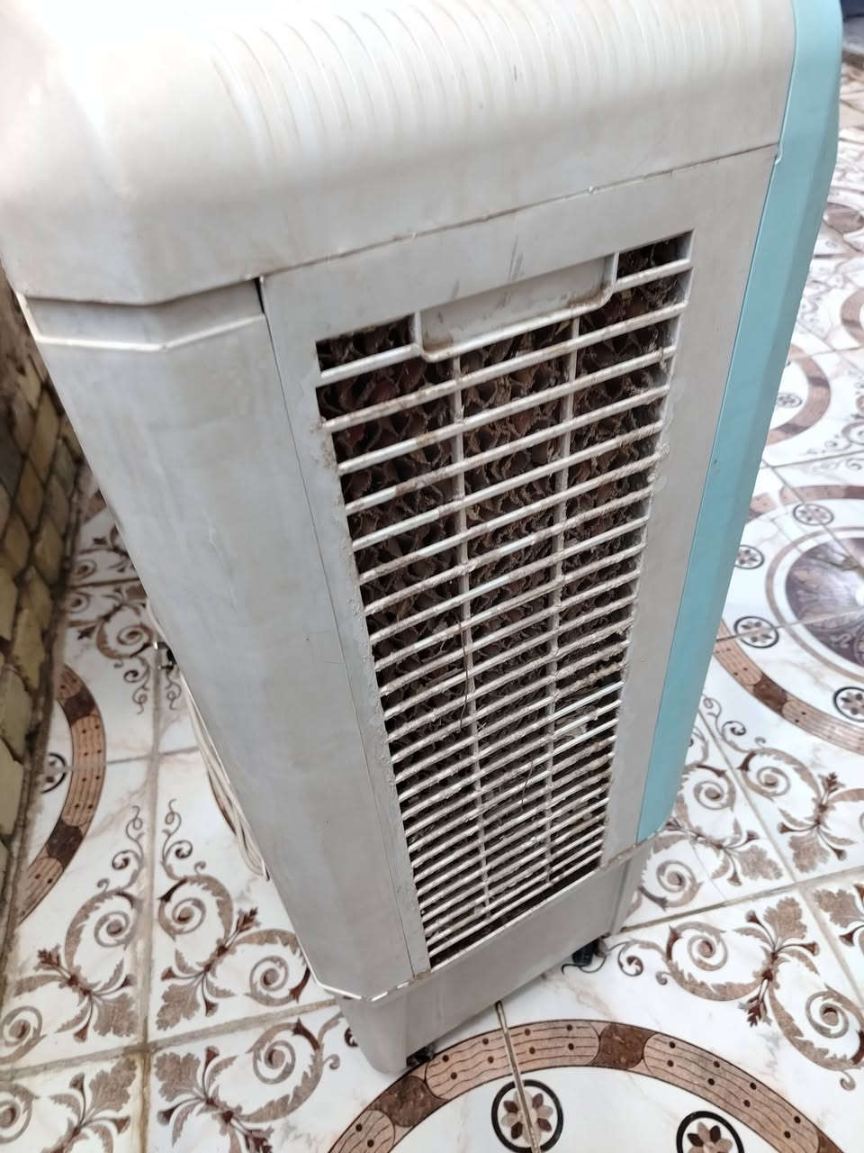 للبيع كوفيرة استعمال فصل واحد جاهزه عالفحص السعر ٧٥ وبيه مجال للإتصال خاص او *********** بيه واتساب
