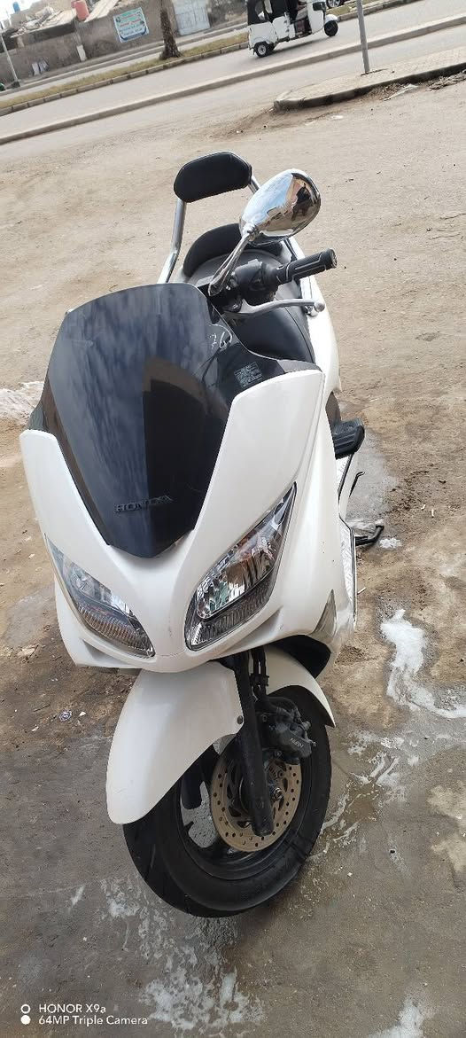 سلام عليكم فورزا 08 كرستال كفاله عامه من تاير لتاير سعر ٩٥٠ للاستفسار *********** عمارة, ميسان
