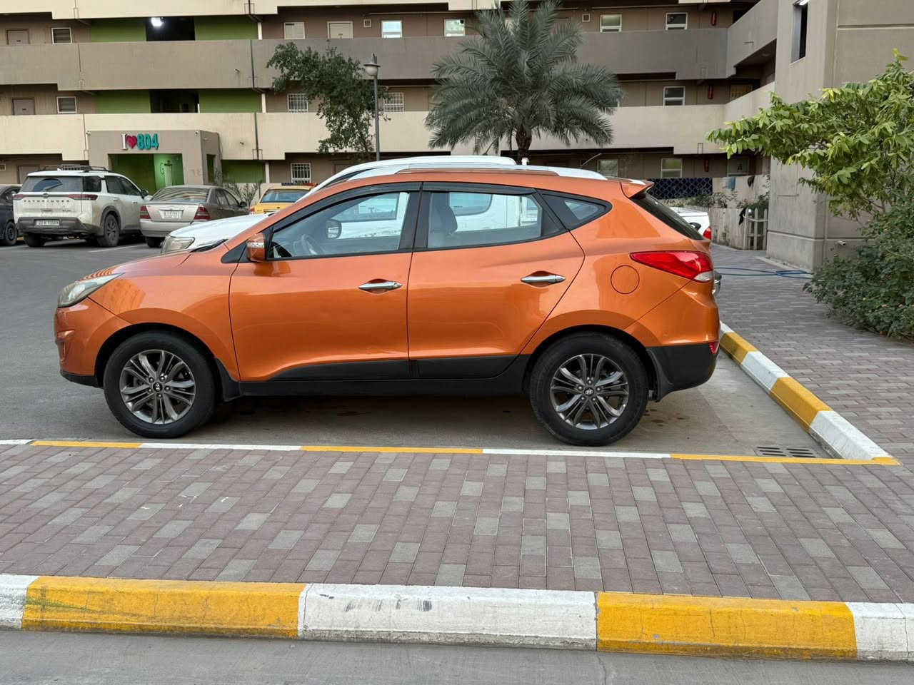 توسان14خليجي رقمها بغداد دولي مجدد باسمنا
محرك دوش2000مرغوب بيها شاشة...

٣ قطع رش بدون ضرر …

جاهزة لنهاية  

مكاني بغداد بسماية        
السعر ..١٢٤….

***********
