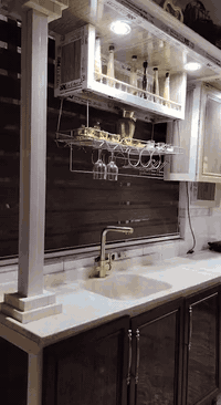 السلام عليكم كاونتر للبيع طول الكاونتر 8 متر السعر مليون 500 للاستفسار ***********
